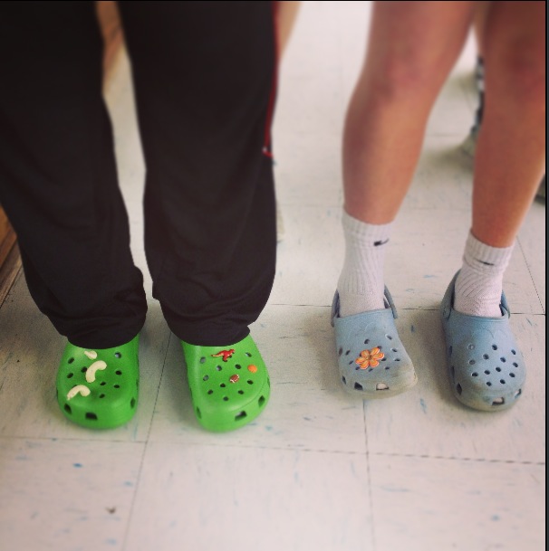 Sophomores+Austin+Sisk+and+Claire+Webster+show+off+their+Crocs+on+every+Late-Start+Wednesday.+Sisk+and+Webster+hope+to+restart+the+trend+that+has+faded+out+over+the+years.+