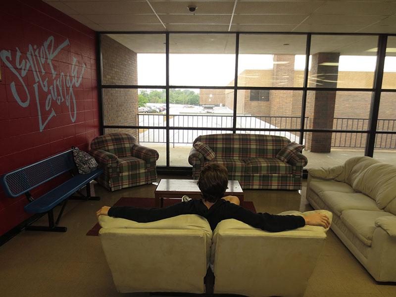 Senior+John+Casey+uses+the+senior+lounge+during+his+study+hall.