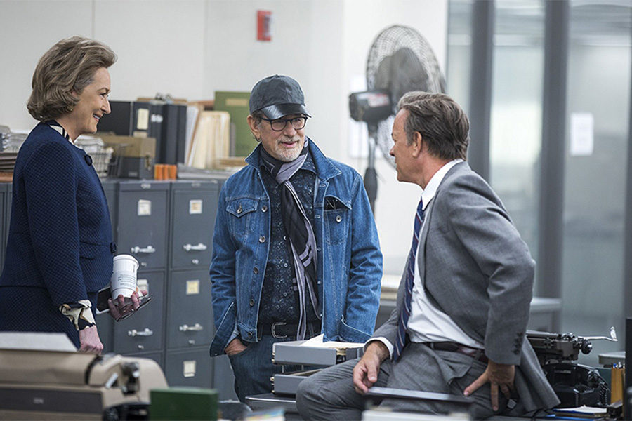Tom Hanks, Steven Spielberg and Meryl Streep discussing scenes while filming The Post.