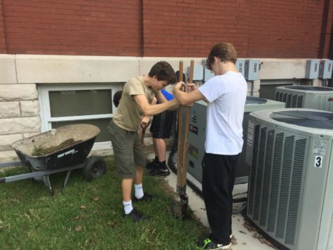 Junior Brendan Gordon completes his Eagle Scout project at the Civil War Museum in Jefferson Barracks. Gordon also participates in other extracurricular activities such as volunteering at a retirement home and at the Manchester Church Choir. “I think it’s a good foundation they have going on there and I really like to give back to the community as best as I can, Gordon said.