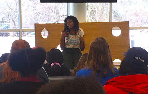 Best- selling author Nic Stone discusses the focus and messages of her novel “Dear Martin” with the members of SSJLAC.  Her book was published Oct. 17, 2017. “I was actually studying Psychology and planning to go into neuropsych, but Id started a novel the year before and managed to finish it and secure an agent before graduation. That novel didnt go anywhere, but the switchover changed the trajectory of my entire life,” Stone said. 