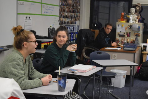 During a meeting for Every Mind Matters, junior Katie Solodar leads the group in introductions and advice. Solodar co-founded the club and works to destigmatize mental illness. “The overall goal is for this club to be a place where people can come and learn about mental illness,” Solodar said. “We tried to give good advice on how to take care of yourself, even more than just ‘drink a lot of water.’”