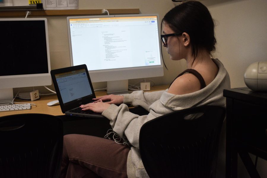 In Convergence Journalism, junior Claire Creely works on a story for the Pathfinder. The student-run journalism staff seeks to cover stories that matter to our readers. 